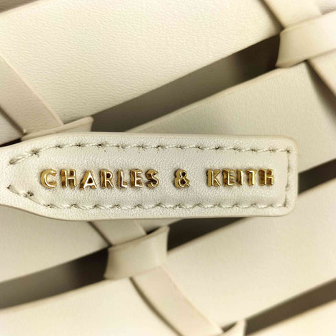 チャールズアンドキース CHARLES&KEITH ブレイデッドバケツバッグ レディース