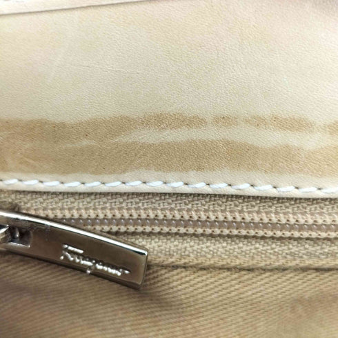 サルヴァトーレフェラガモ Salvatore Ferragamo イタリア製 ガンチーニ トート バッグ レディース