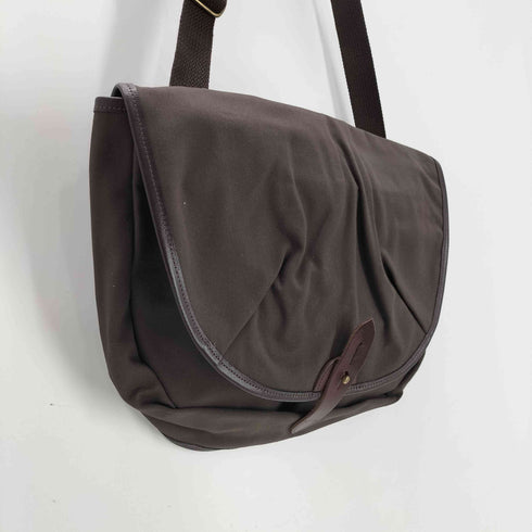 Tyneside タインサイド 英国製 レザー パイピング ラウンド キャンバス ショルダー バック メンズ