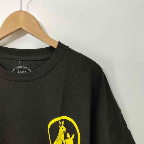 アンチソーシャルソーシャルクラブ ANTI SOCIAL SOCIAL CLUB Yellow Box Logo Roll Black Tee Tシャツ メンズ import:XXL