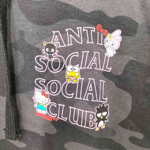 アンチソーシャルソーシャルクラブ ANTI SOCIAL SOCIAL CLUB ×Hello Kitty and Friends カモ柄 プルオーバー パーカー メンズ import:L