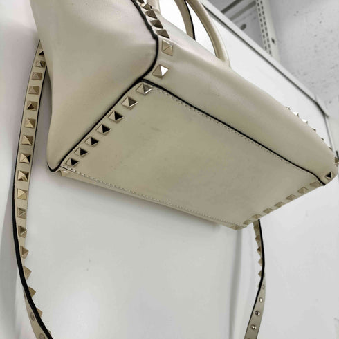ヴァレンティノガラヴァーニ VALENTINO GARAVANI ロックスタッズ 2wayハンドバッグ レディース