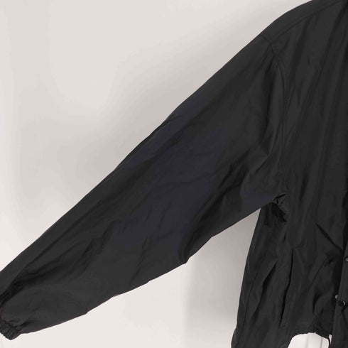 ブラックマーケットコムデギャルソン black market COMME des GARCONS 21AW 原宿八角館 バックロゴプリント ドローコード ナイロン コーチ ジャケット メンズ JPN:XL
