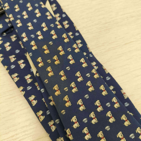 サルヴァトーレフェラガモ Salvatore Ferragamo イタリア製 総柄シルクネクタイ メンズ