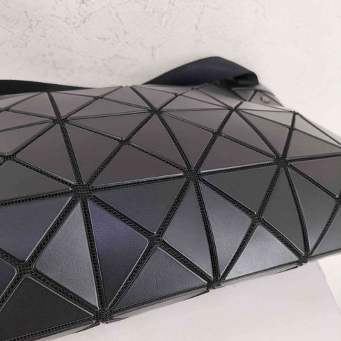バオバオイッセイミヤケ BAO BAO ISSEY MIYAKE LUCENT MATTE 4X6 クロスボディバック レディース