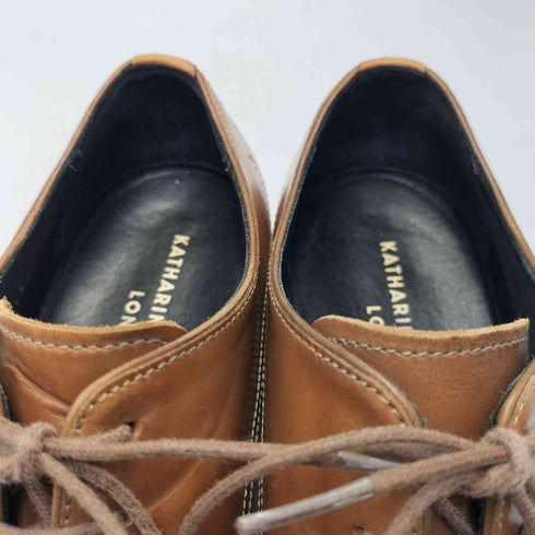 キャサリンハムネットロンドン KATHARINE HAMNETT LONDON スクエアトゥ 外羽根 ストレートチップ 革靴 メンズ 24.5