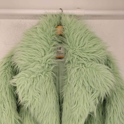 エイチアンドエム H&M Innovation Metaverse Design Story Collection ファーコート レディース import:M