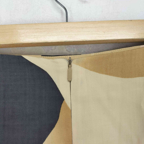 ヴェルサスヴェルサーチ VERSUS VERSACE Made in Italy 総柄切り込みデザインスカート レディース 24/38