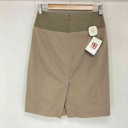 ブルネロ クチネリ Brunello Cucinelli イタリア製 タックミディスカート レディース FR:34