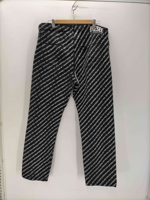 ディーゼル DIESEL 1978 copyright コピーライト プリント 総柄 5ポケット ストレート デニム パンツ メンズ W36-L32
