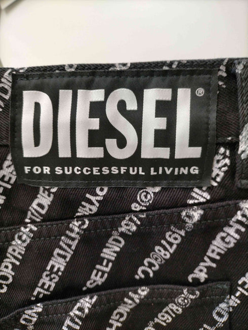 ディーゼル DIESEL 1978 copyright コピーライト プリント 総柄 5ポケット ストレート デニム パンツ メンズ W36-L32