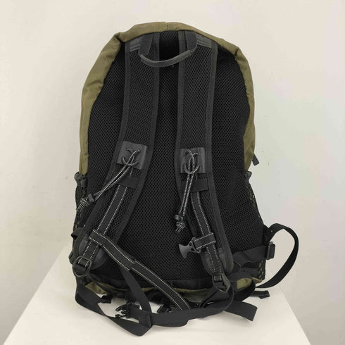 アンドワンダー and wander 20L daypack メンズ