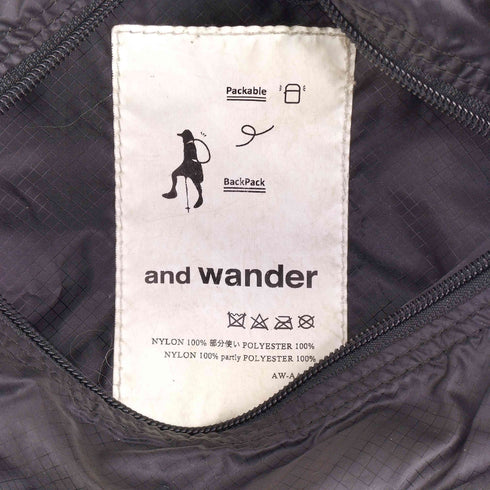 アンドワンダー and wander 20L daypack メンズ