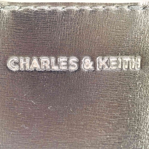 チャールズアンドキース CHARLES&KEITH Sigrid シグリッド ホーボーバッグ ノワール レディース