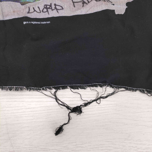 P.E.O.T.W AG PERVERSEYEONTHEWORLD グラフィック 人物 プリントスカーフ メンズ