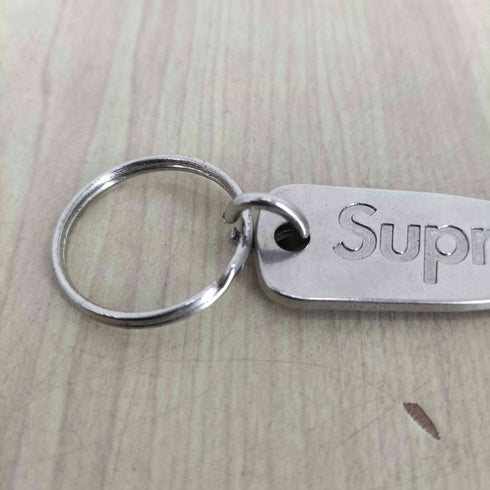 シュプリーム Supreme bottle opener keychain メンズ