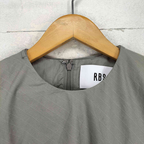 レイビームス Ray BEAMS ピンストライプスカラップケースノースリーブブラウス レディース