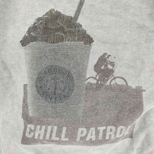 ギルダン GILDAN 90-00S REMEMBER SUMMER CHILL PATROL コーヒーショップ 後染め プリント Tシャツ メンズ import:L