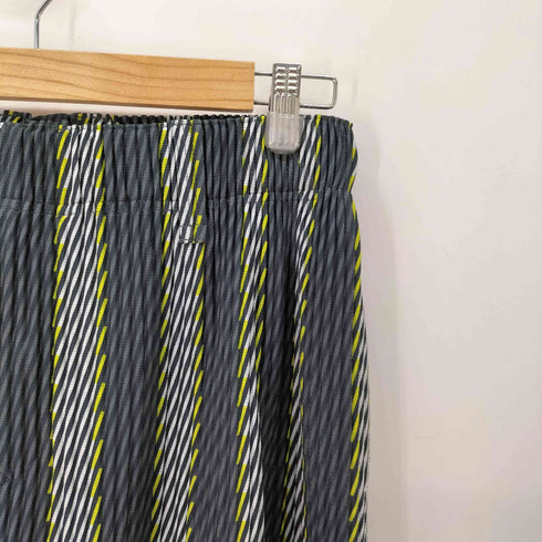オムプリッセイッセイミヤケ HOMME PLISSE ISSEY MIYAKE プリーツ ワイドテーパードパンツ メンズ JPN:2