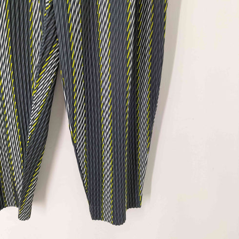 オムプリッセイッセイミヤケ HOMME PLISSE ISSEY MIYAKE プリーツ ワイドテーパードパンツ メンズ JPN:2