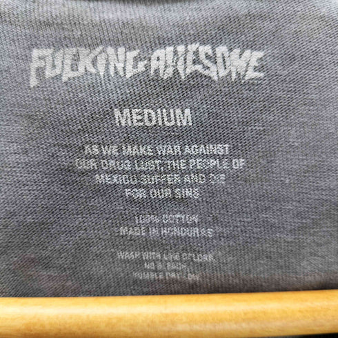 ファッキンオーサム FUCKING AWESOME SPACEMAN S/S TEE スペースマン グラフィック プリント クルーネック クロップド Tシャツ 裾カットオフ メンズ import:M