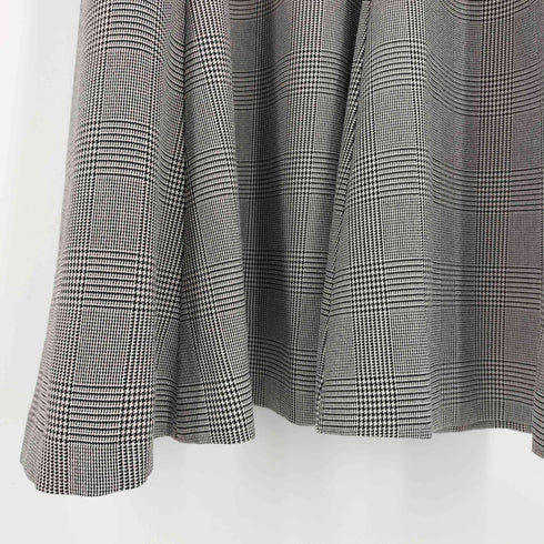 リリーブラウン Lily Brown L.B CANDY STOCK ビジュー釦オフショルミディドレス レディース JPN:1