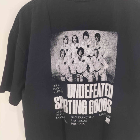アンディフィーテッド UNDEFEATED USA製 フォトプリント クルーネック S/S Tシャツ メンズ import:XL