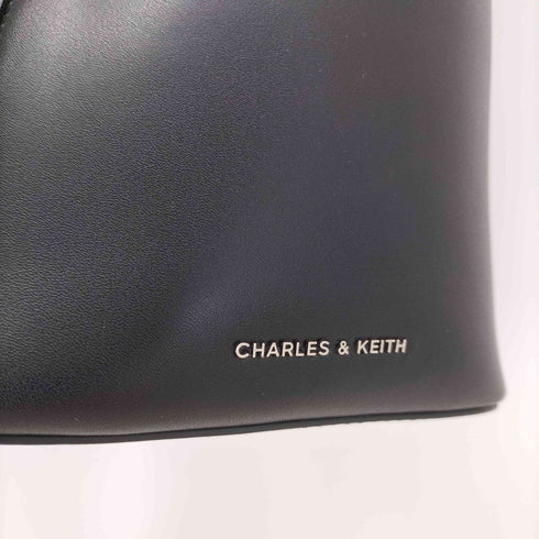 チャールズアンドキース CHARLES&KEITH Arlys ラージアルリス トートバッグ レディース
