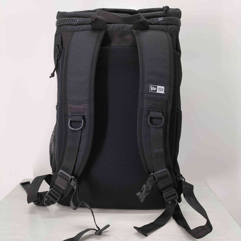 ニューエラ NEW ERA ボックスパック 32L プリントロゴ ブラック × ホワイト メンズ 32L