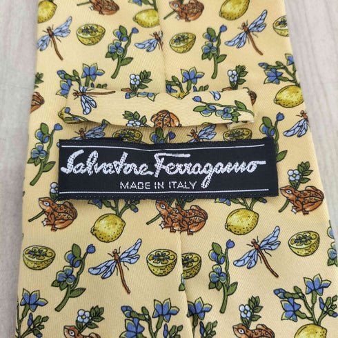 サルヴァトーレフェラガモ Salvatore Ferragamo フルーツ柄シルクネクタイ メンズ