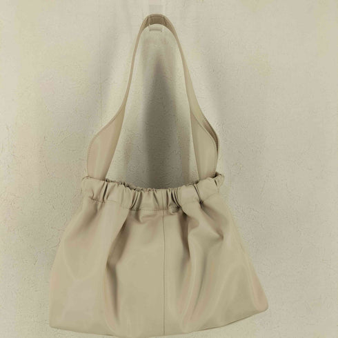 チャールズアンドキース CHARLES&KEITH ラージアリー ルージュドスローチーバッグ レディース