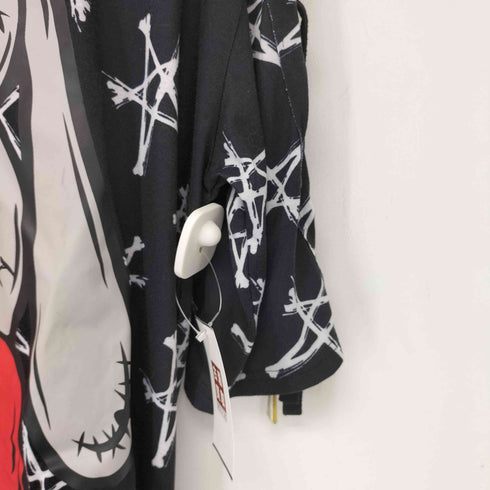 ニーアクロージング NIER CLOTHING 総柄 星 ハート レースアップ S/S Tシャツ レディース FREE