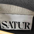 SATUR ワンポイント刺繍ニットポロ メンズ JPN:M