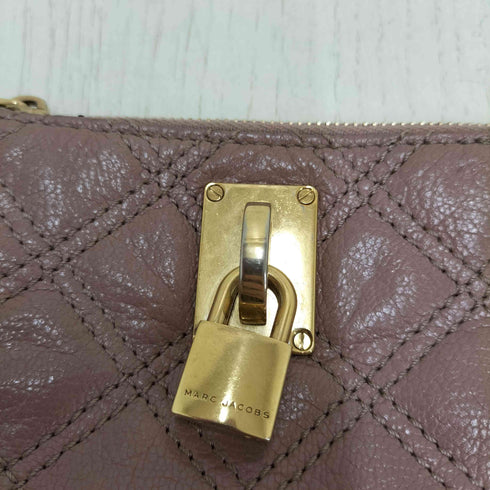 マークジェイコブス MARC JACOBS キルティング レザーポーチ レディース