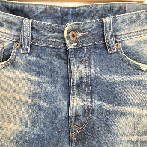 ディーゼル DIESEL REGULAR STRAIGHT WAYKEE ロゴ刻印 カラビナフック ダスト ダメージ加工 テーパードスキニーデニム メンズ W28 L32