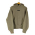 フェイアーオブゴッドエッセンシャルズ FEAR OF GOD ESSENTIALS プレートロゴ パーカー メンズ JPN:S