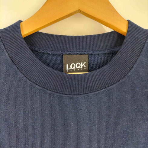 ルックスタジオ LQQK STUDIO ロゴ入りスウェットプルオーバー メンズ import:M