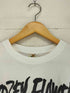 ila フロントプリントクロップドTシャツ レディース