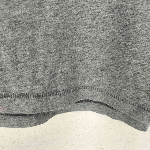 アバクロンビーアンドフィッチ Abercrombie & Fitch フロントアップリケ刺繍クルーネックTシャツ メンズ import:M