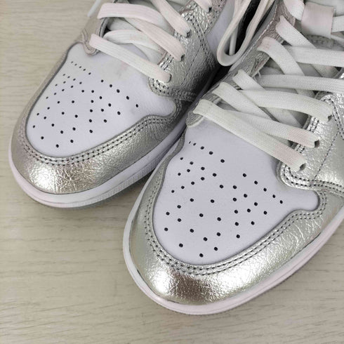ジョーダンブランド JORDAN BRAND Women's Air Jordan 1 Mid SE Metallic Silver メンズ JPN:26