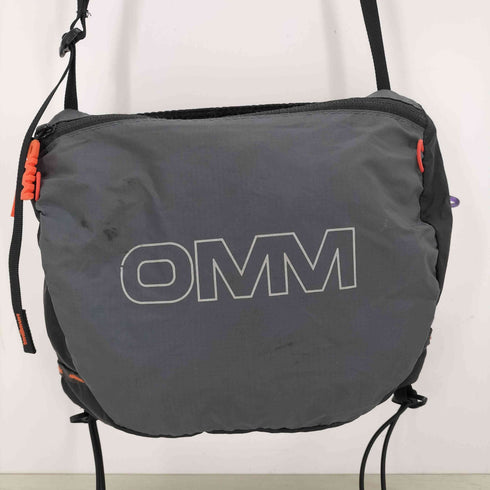 OMM Chest Pod サコッシュ メンズ