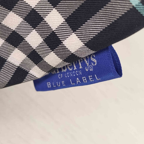 バーバリーズ BURBERRYS BLUE LABEL レザーハンドル ノバチェック 舟形 ミニトート レディース