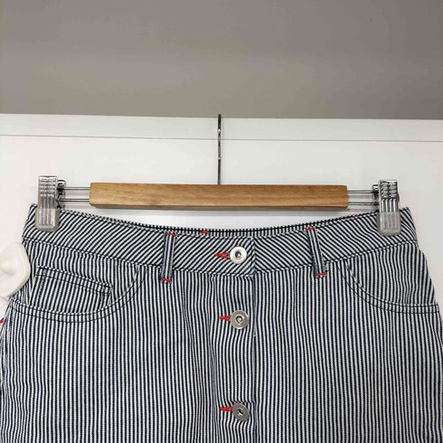 メゾンキツネ MAISON KITSUNE ヒッコリー ストライプ フロントボタン ミニ スカート レディース JPN:36