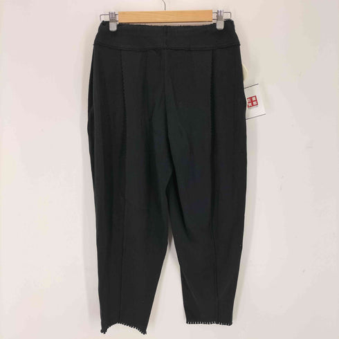 イッセイミヤケ ISSEY MIYAKE クロップドニットパンツ レディース JPN:2