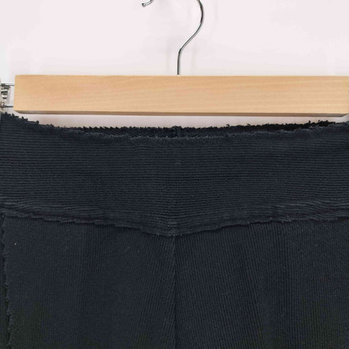 イッセイミヤケ ISSEY MIYAKE クロップドニットパンツ レディース JPN:2