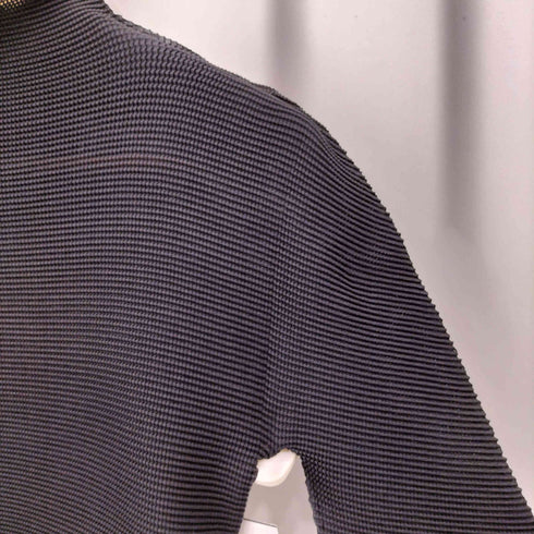 ミーイッセイミヤケ me ISSEY MIYAKE STRETCH PLEATS ハイネック カットソー レディース