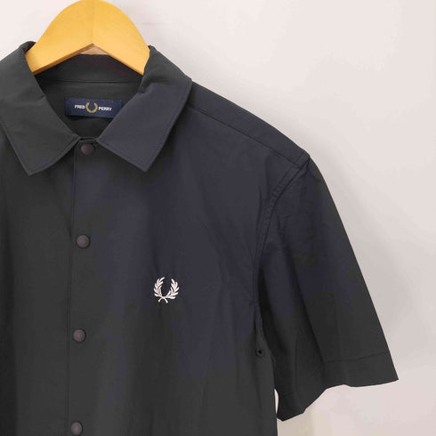 フレッドペリー FRED PERRY SIDE TAPED SHIRT メンズ import:S