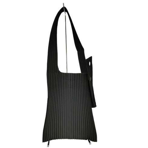 オムプリッセイッセイミヤケ HOMME PLISSE ISSEY MIYAKE POCKET ショルダーバッグ レディース