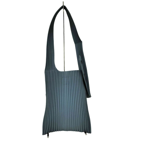 オムプリッセイッセイミヤケ HOMME PLISSE ISSEY MIYAKE POCKET ショルダーバッグ レディース