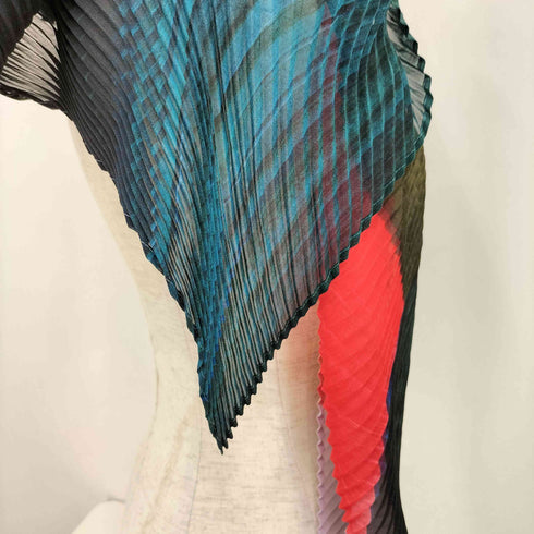 オムプリッセイッセイミヤケ HOMME PLISSE ISSEY MIYAKE ドローイング プリーツ スカーフ レディース